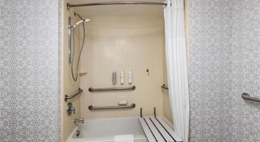 Hampton & Savannah-airport Hotel Savannah