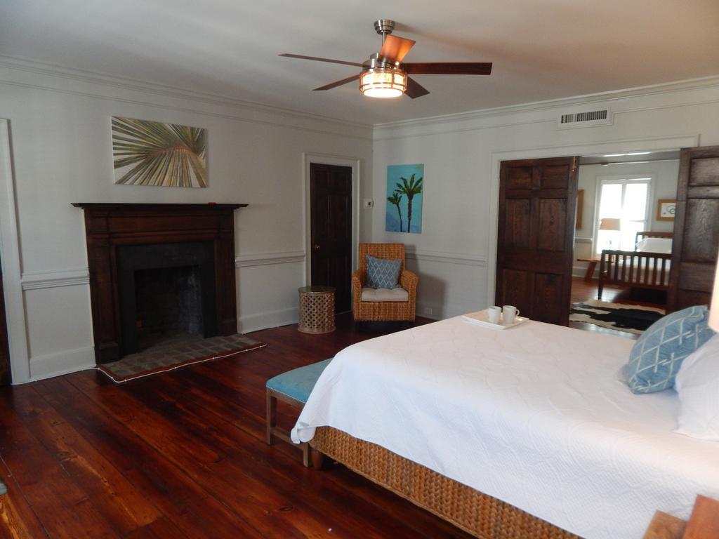 Apartment The Dulinn On York Savannah