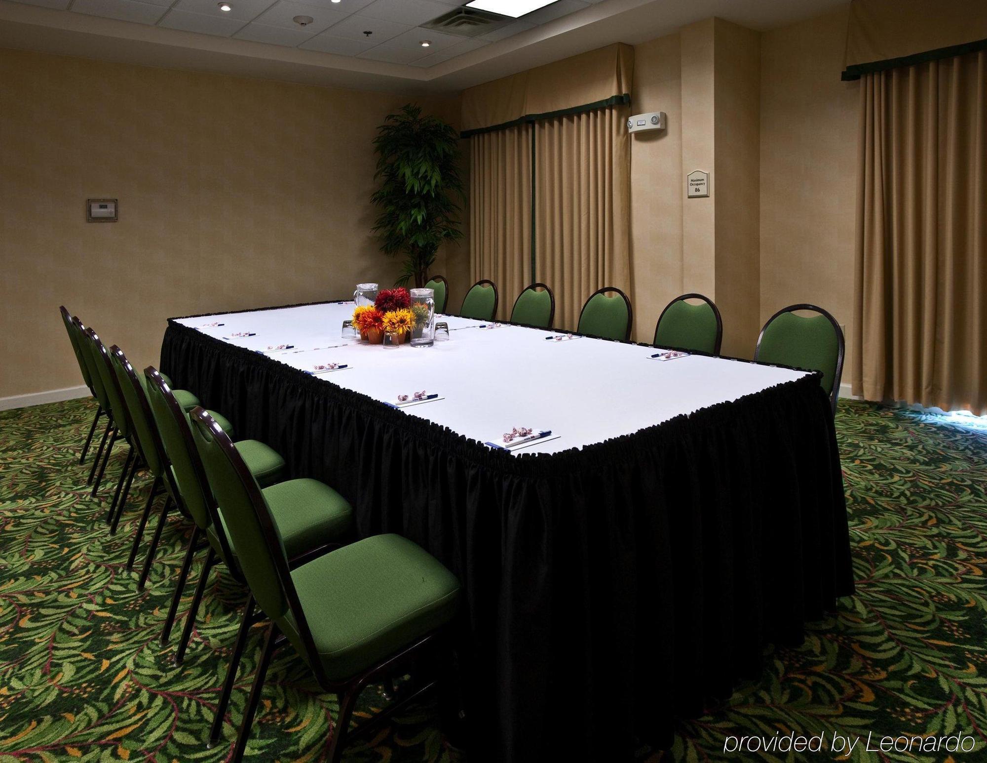 Hilton Garden Airport Hotel