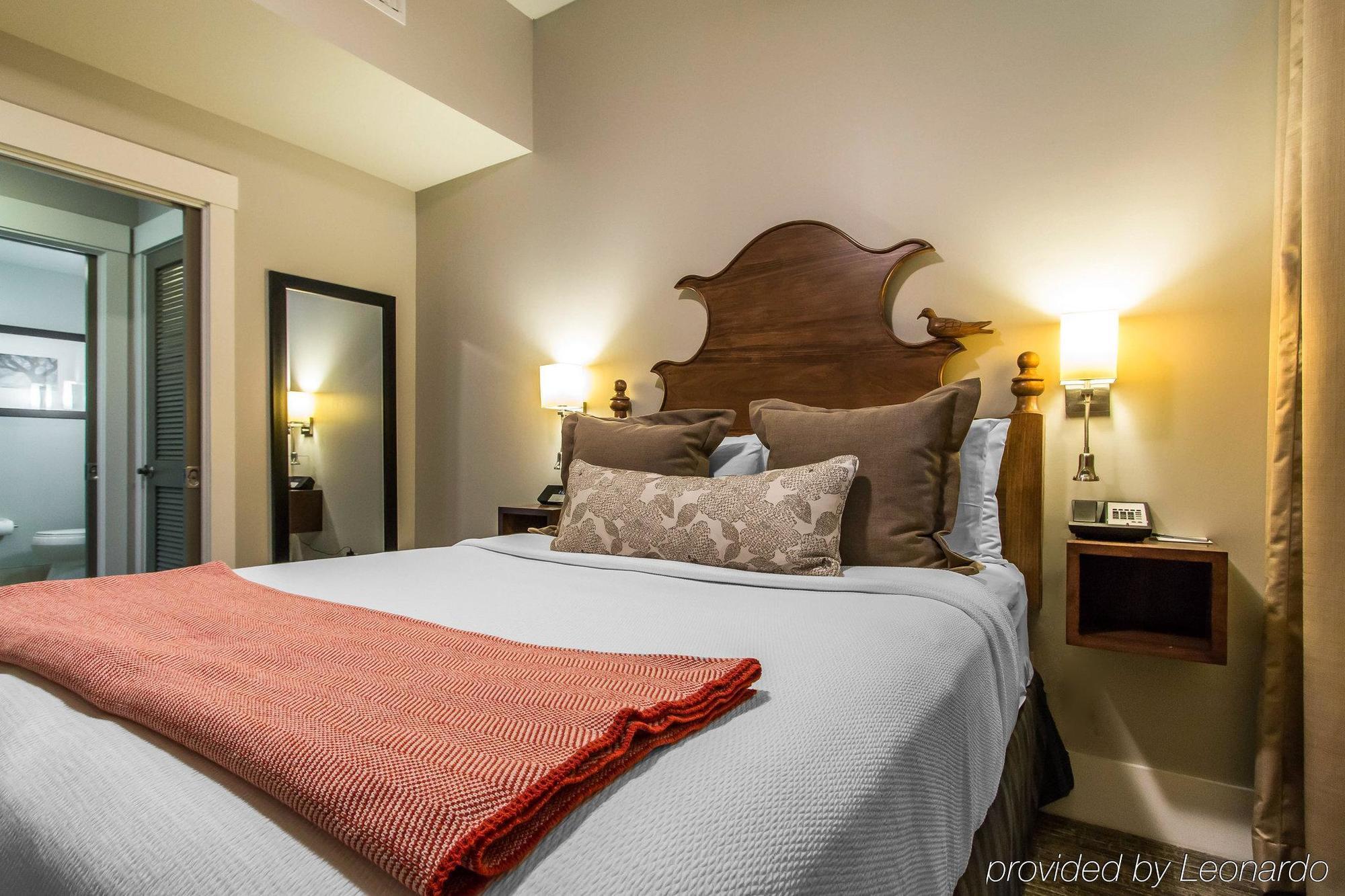 Bluegreen Vacations Homes At Ellis Square, Ascend Aparthotel 3*