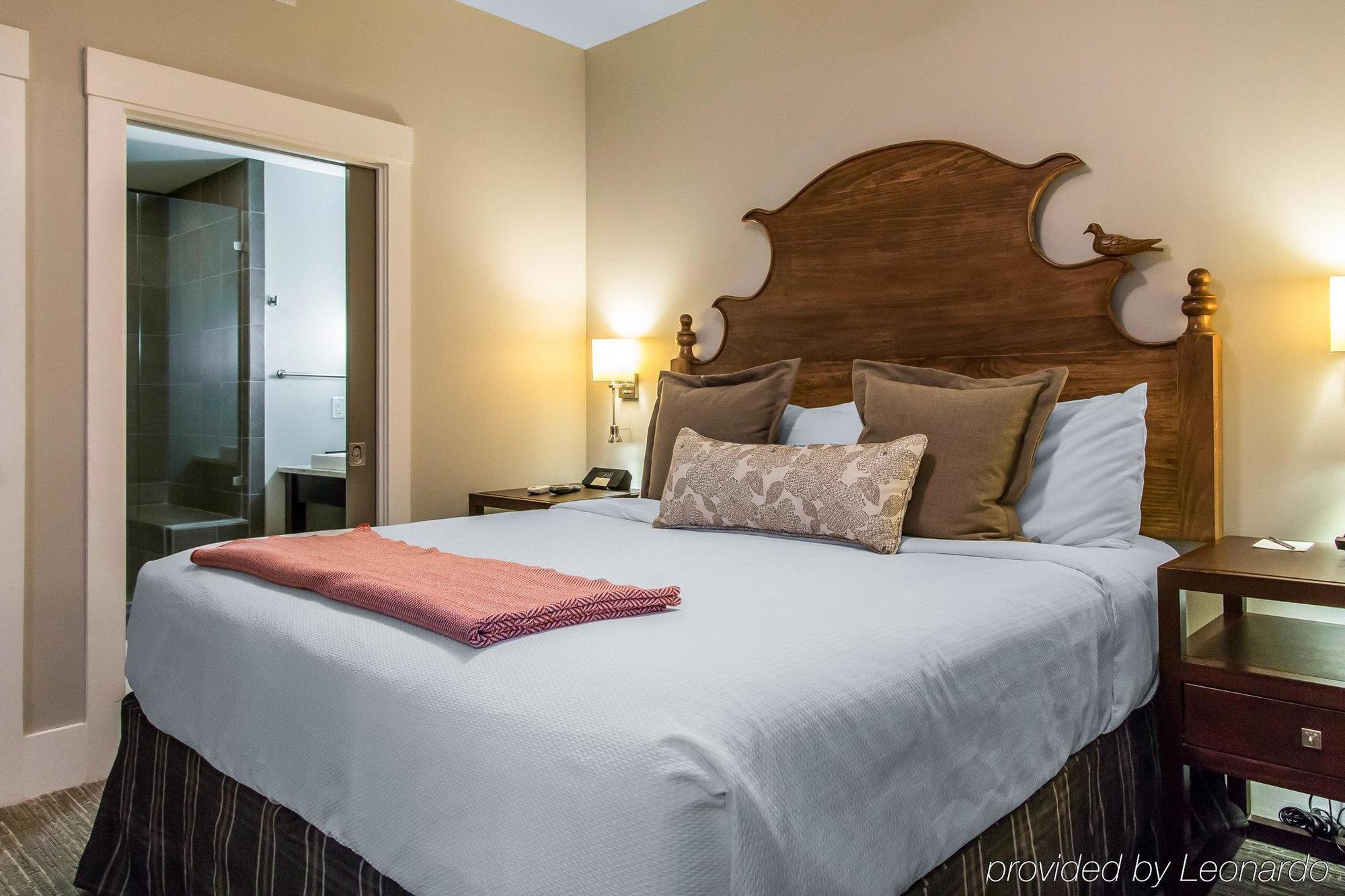 Bluegreen Vacations Homes At Ellis Square, Ascend Aparthotel