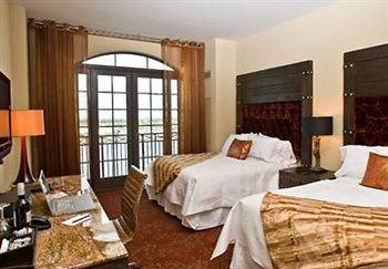 The Bohemian Riverfront, Autograph Collection 4* Savannah