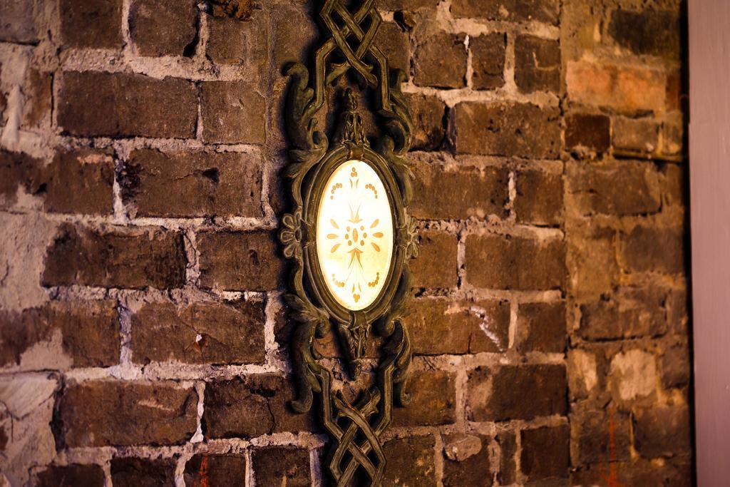 East Bay Inn, Historic Of Collection Savannah