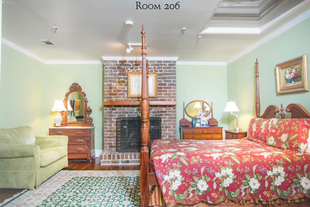 Inn 17 Hundred 90 And Restaurant 3*