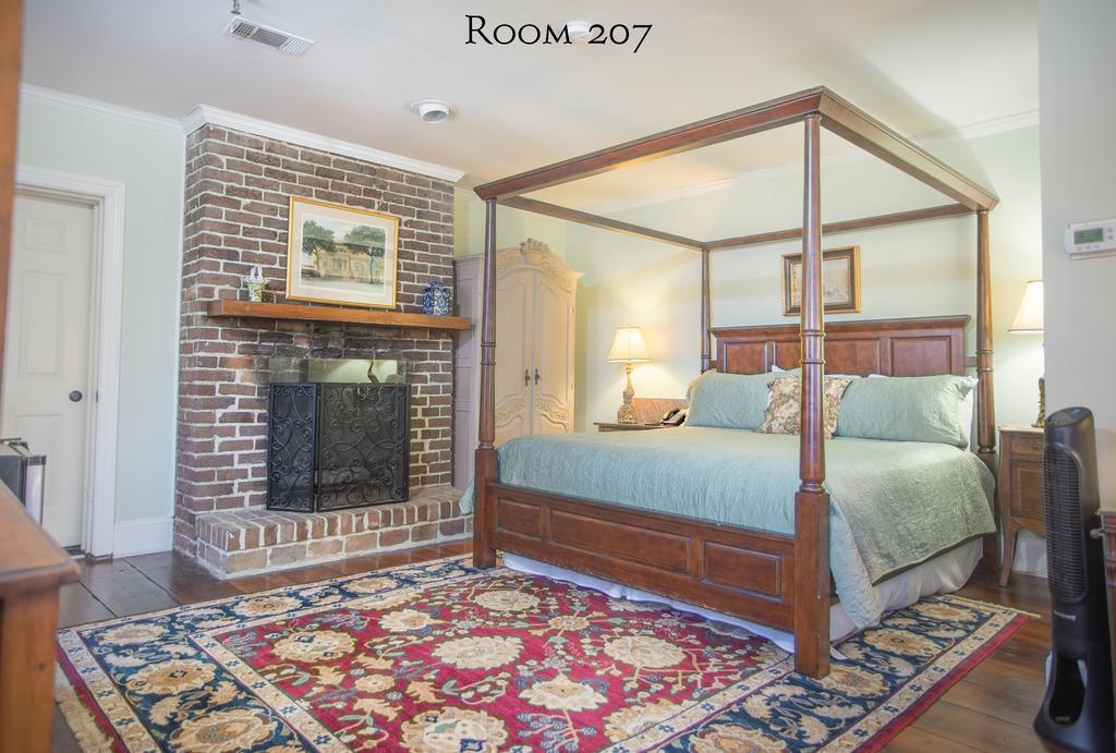 Inn 17 Hundred 90 And Restaurant Savannah