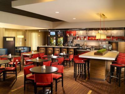 Courtyard By Marriott Midtown Savannah