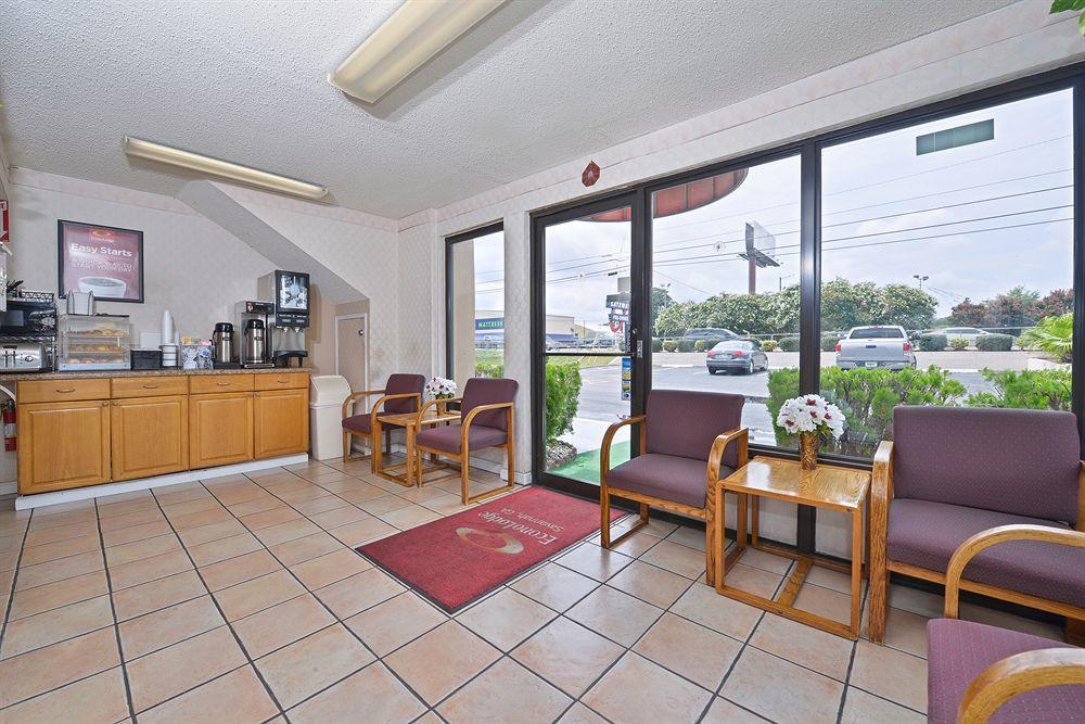 Econo Midtown 2*