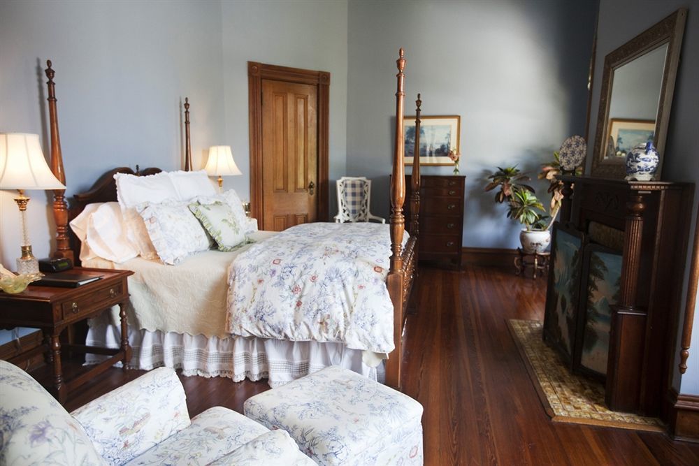 Forsyth Park 4*