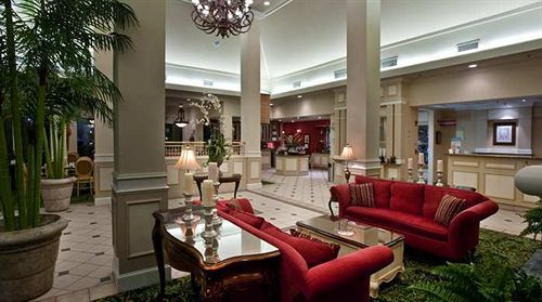Hilton Garden Airport Hotel 3*