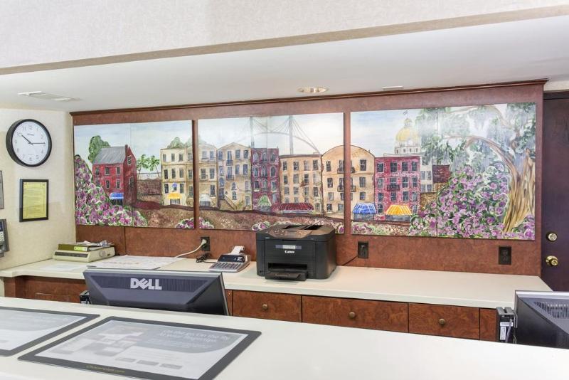 Quality Historic District Inn