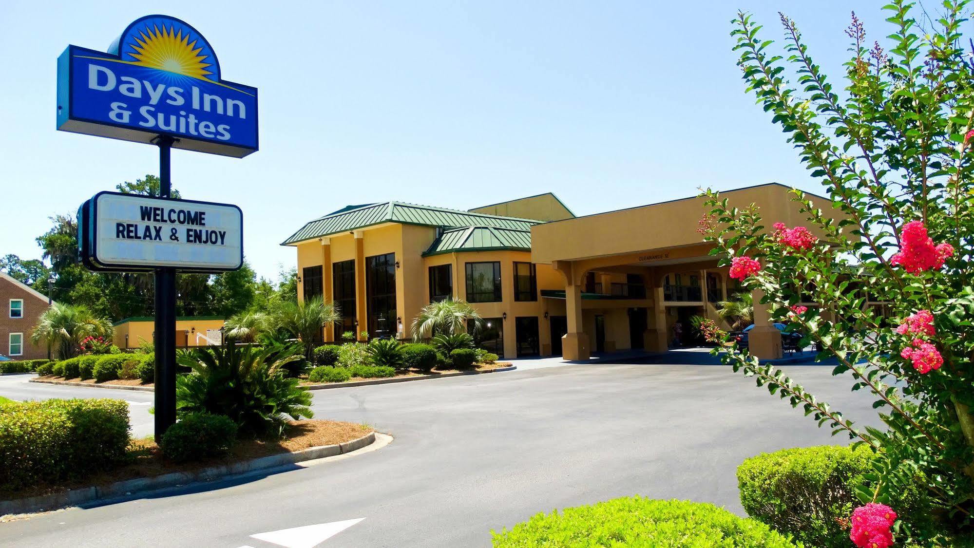 Days & By Wyndham Midtown 2*