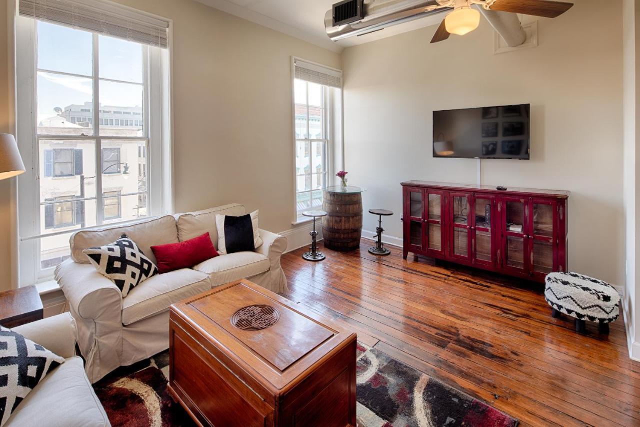 View On Broughton Apartment