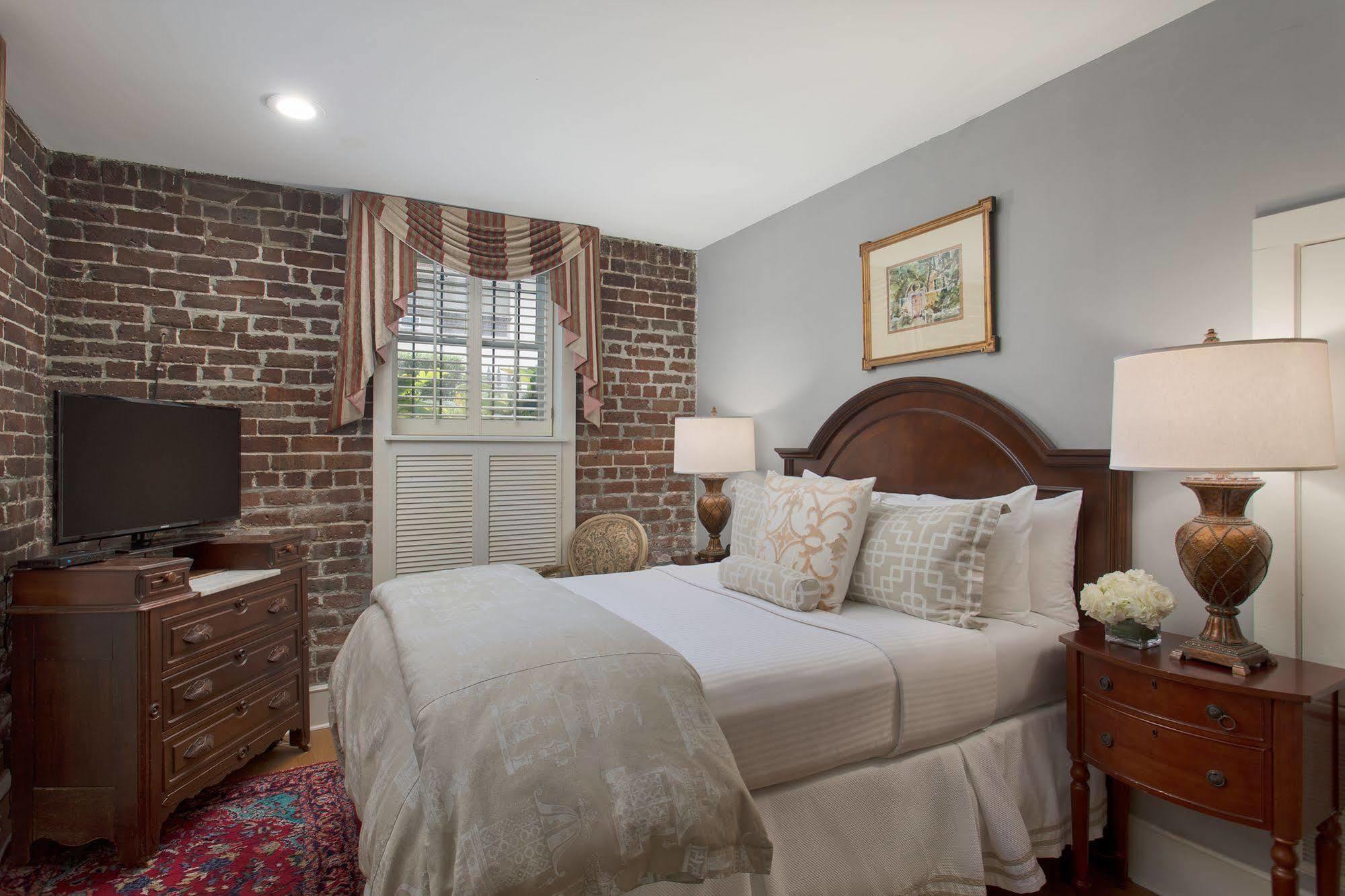 Inn Hamilton Turner 4*