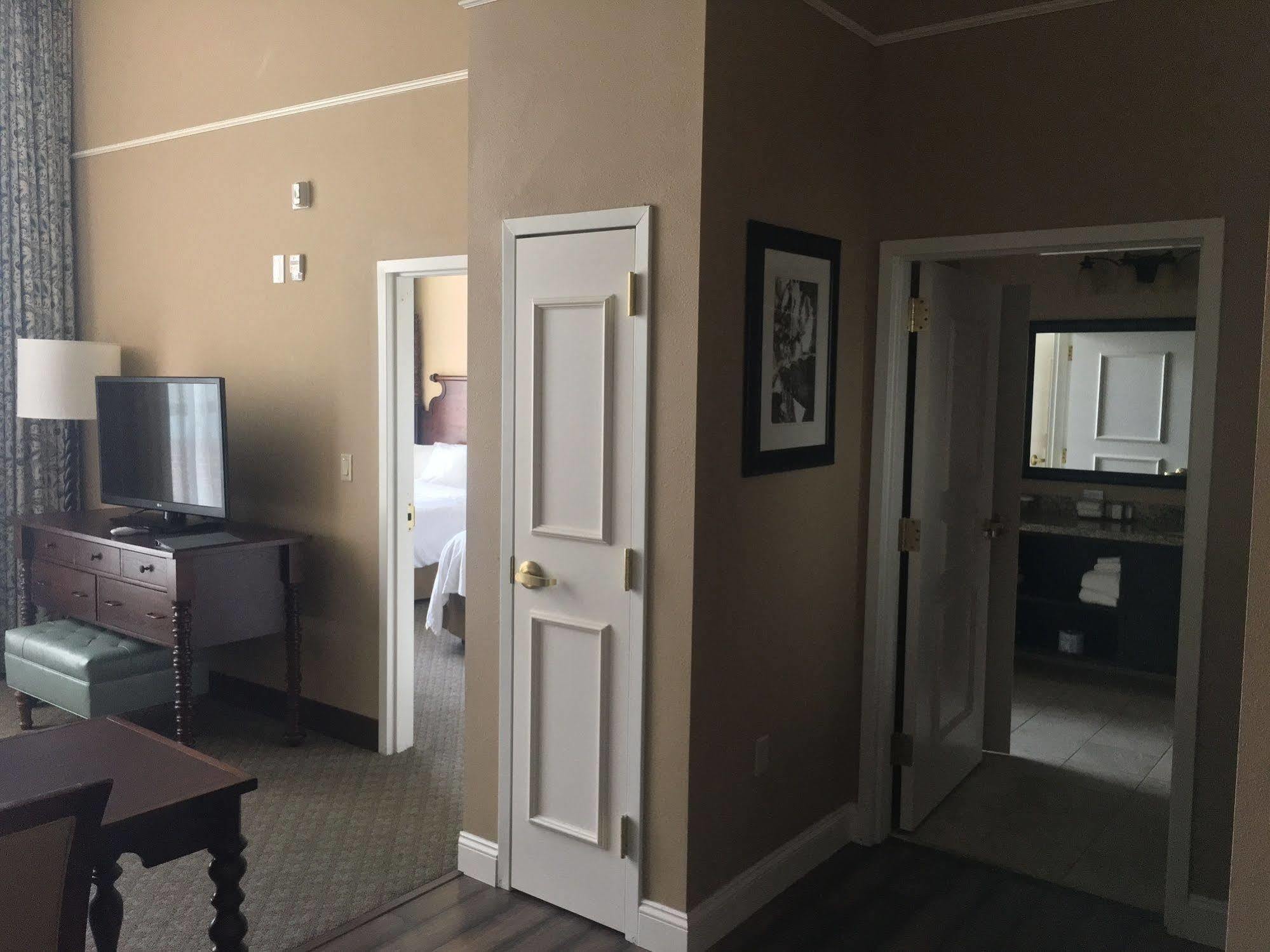 Hotel Embassy Historic District Savannah