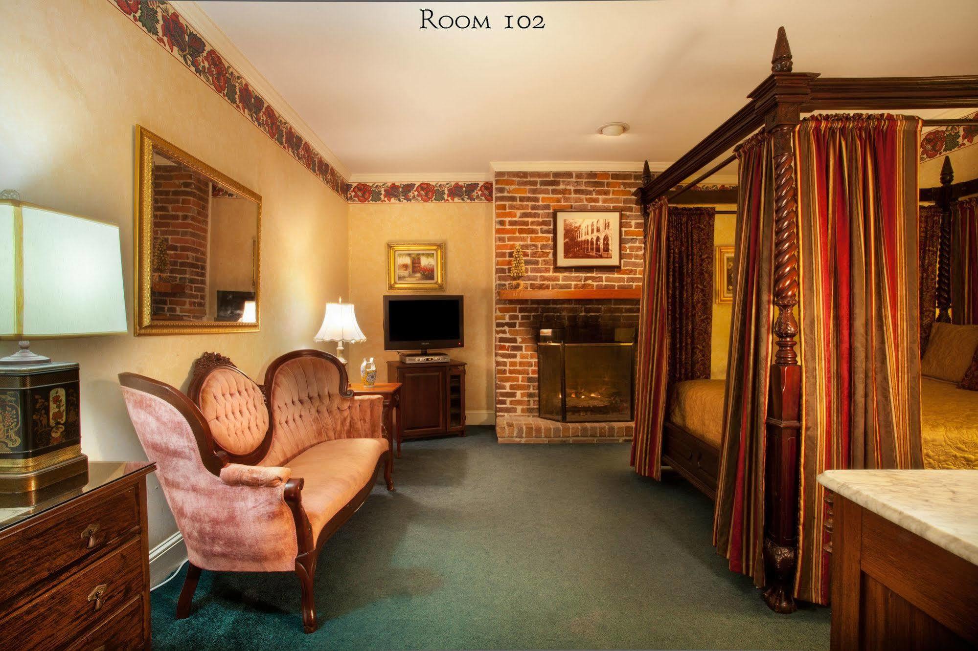 17 Hundred 90 And Restaurant 3* Savannah