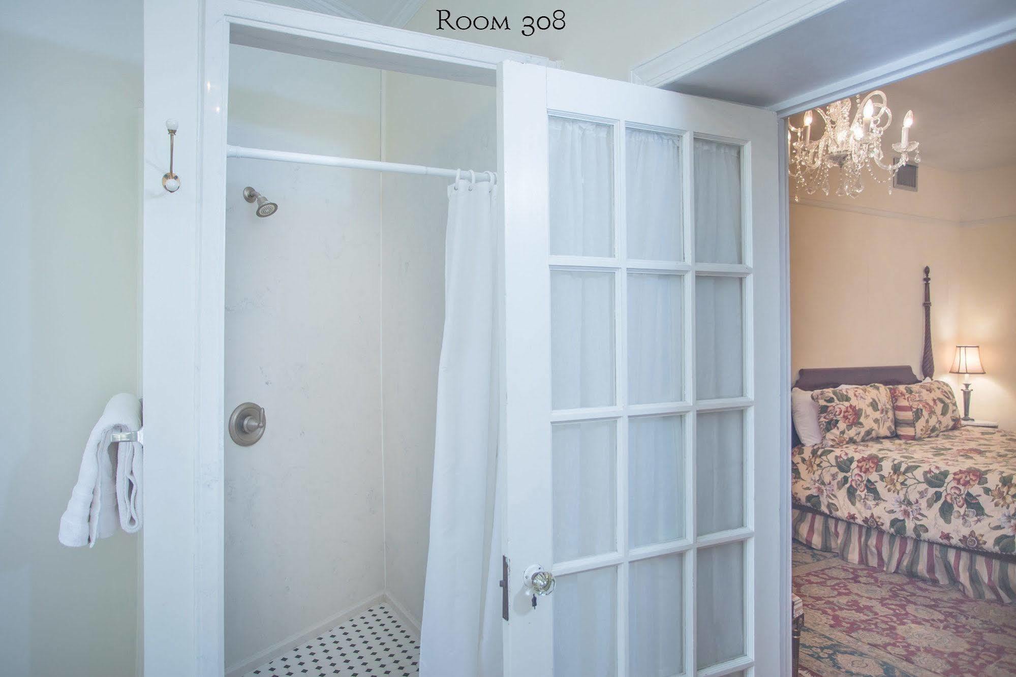 17 Hundred 90 And Restaurant Inn Savannah