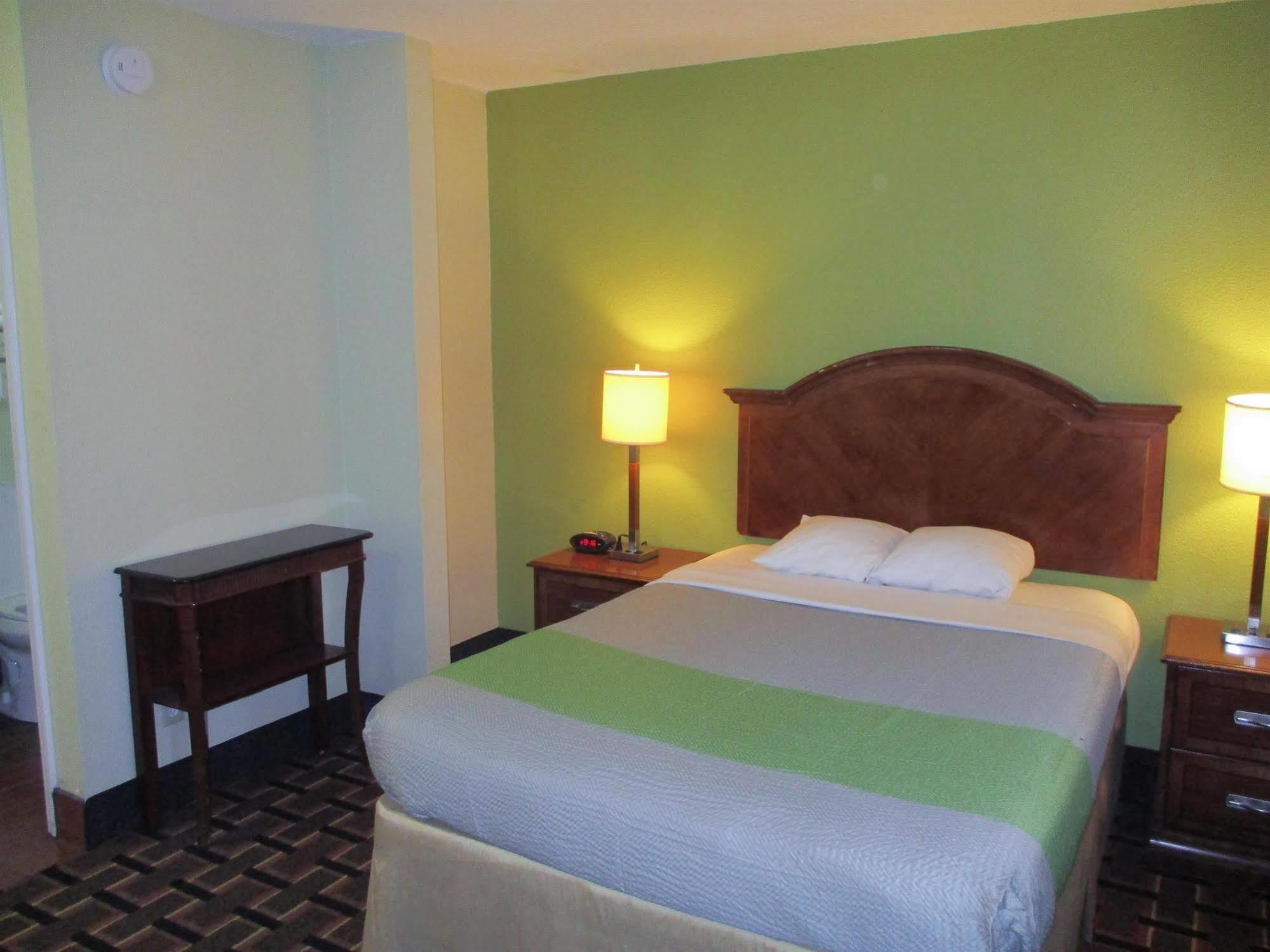 Hotel Garden 2*