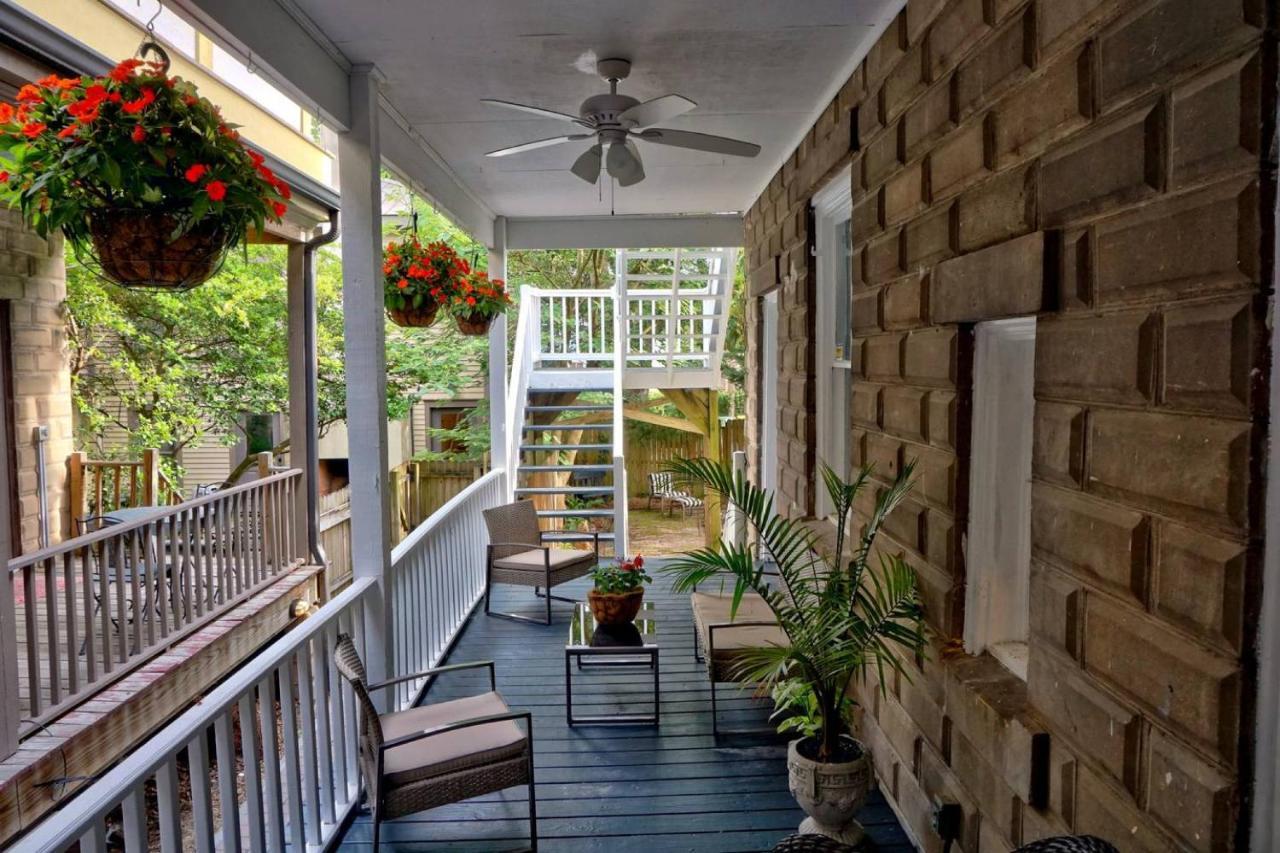 Bed & Breakfast Beautiful 6 Bed, 5 Bath Historic