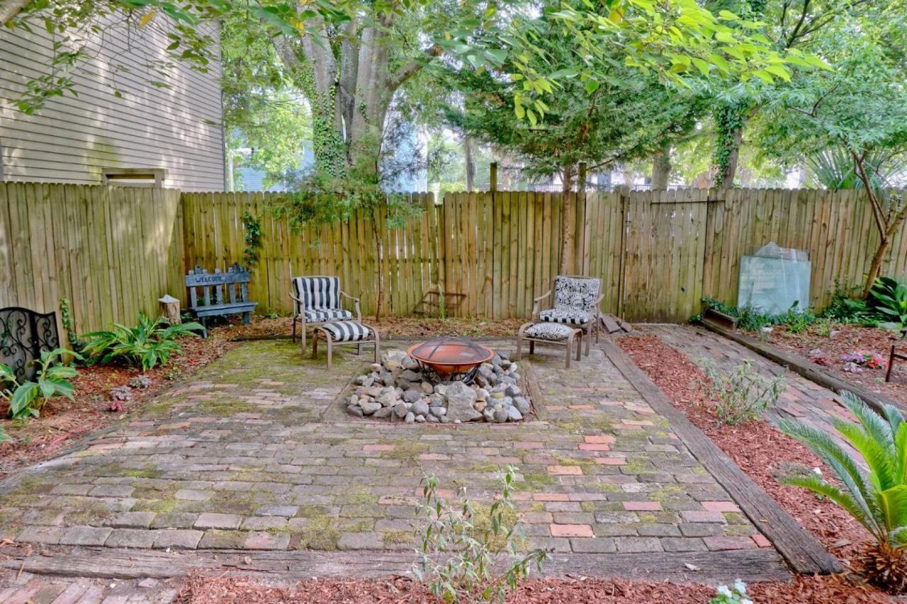 Beautiful 6 Bed, 5 Bath Historic * Savannah