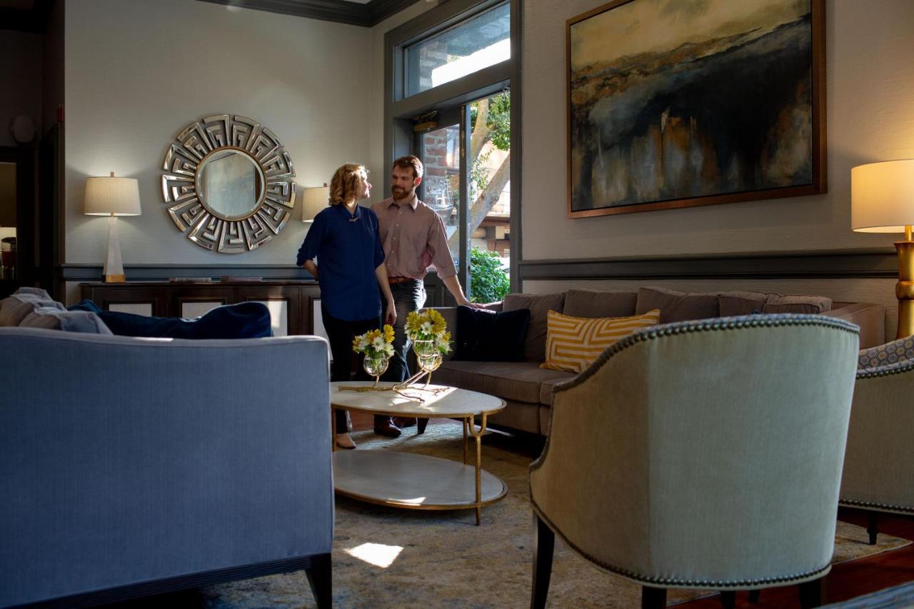 East Bay Inn, Historic Of Collection Hotel 3*
