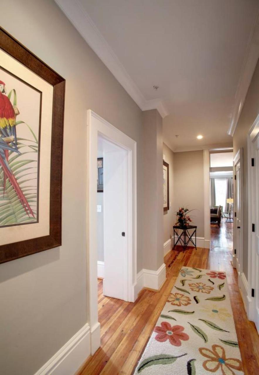 201 York #2 - Newly Renovated Parkside Apt! Apartment Savannah