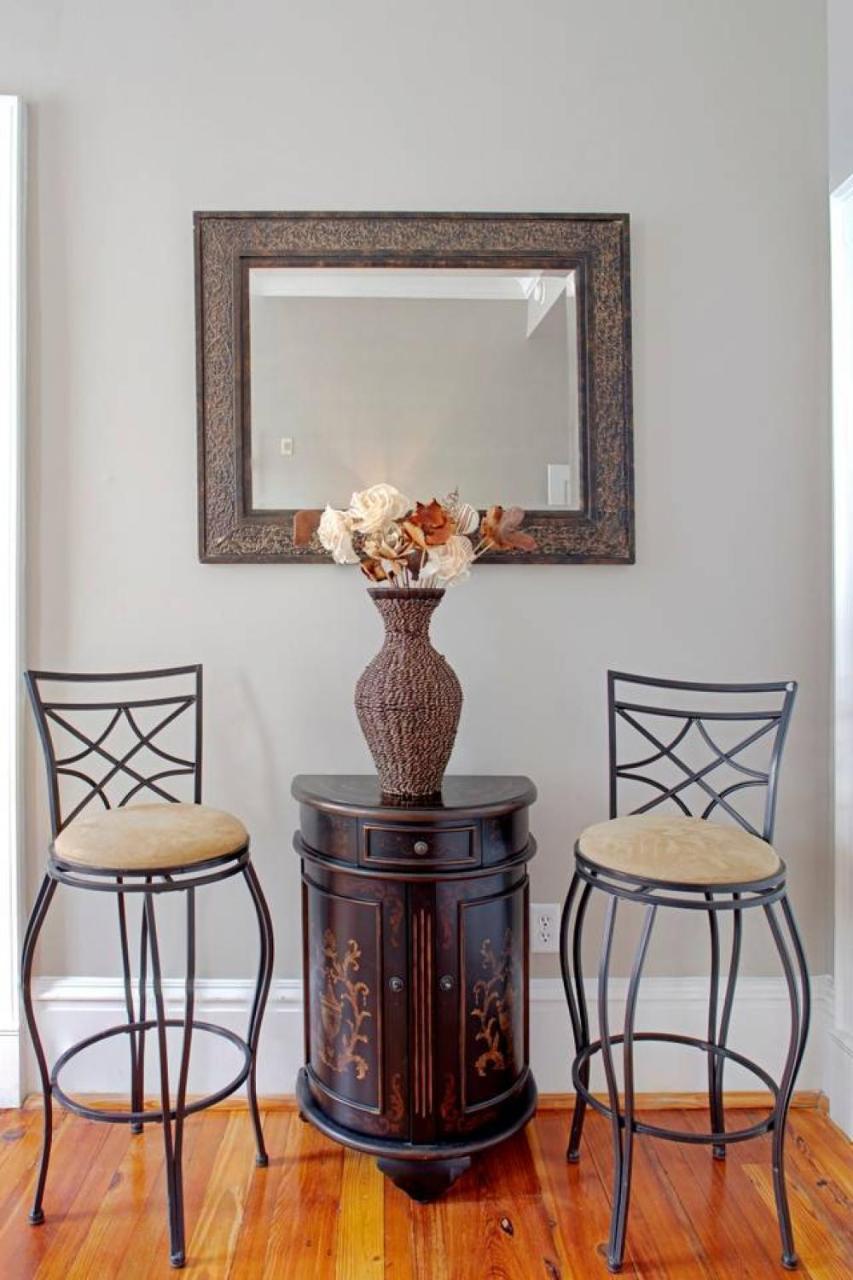 Apartment 201 York #2 - Newly Renovated Parkside Apt! Savannah