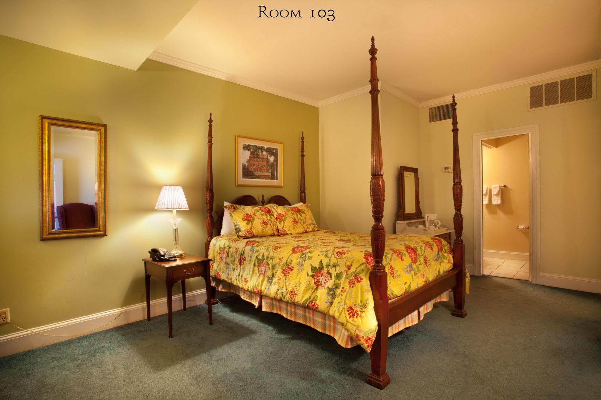 Inn 17 Hundred 90 And Restaurant 3*