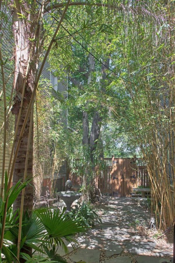 Bed & Breakfast 101 E Waldburg - Cozy Just Off Of Forsyth Park 4*