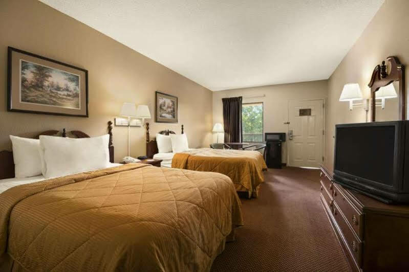 Days & By Wyndham Midtown
