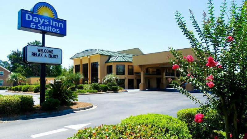 Days & By Wyndham Midtown Savannah