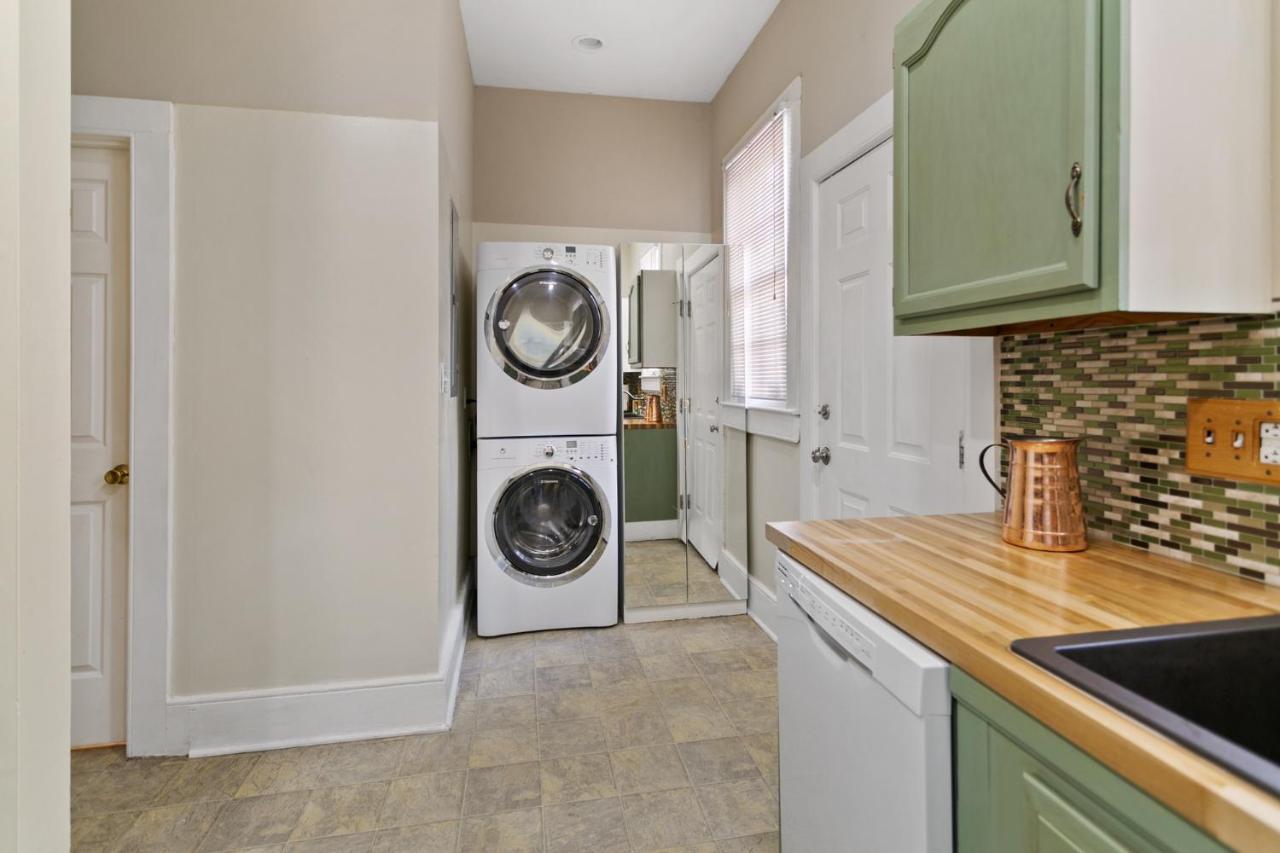 Holiday home Magic 3-bedroom Townhouse On Forsyth