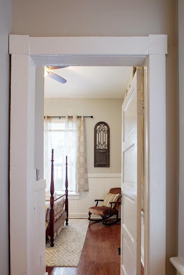 Newly Renovated Historic Townhome! Apartment