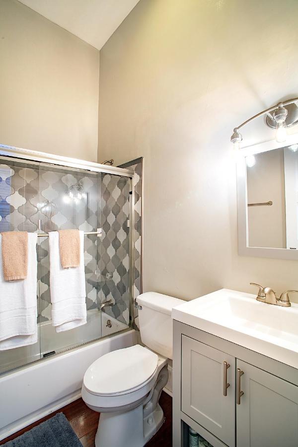 Newly Renovated Historic Townhome! Apartment