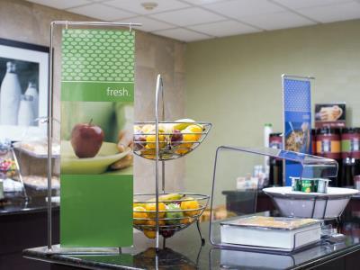 Hotel Hampton & - I-95 South - Gateway 3*