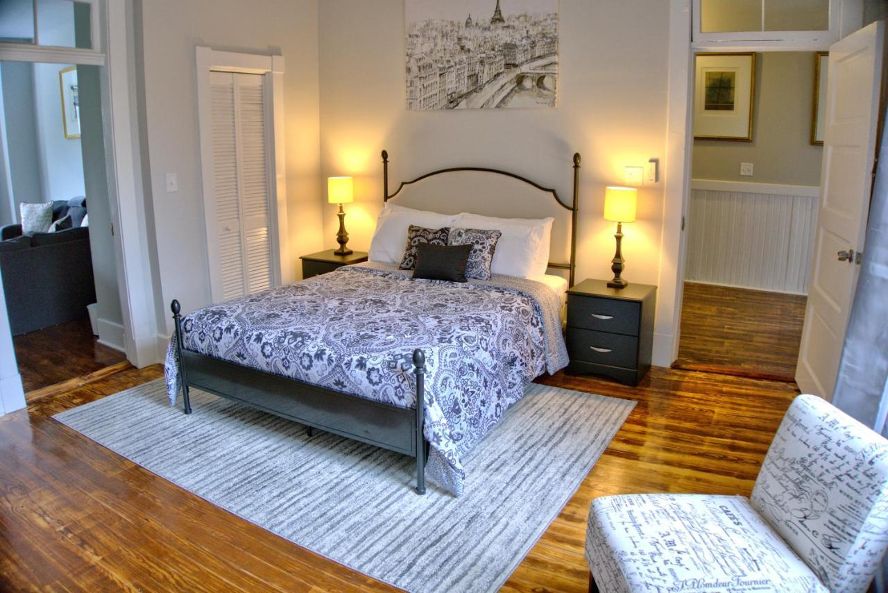 4 Bedroom Beauty In Historic Building Holiday home *
