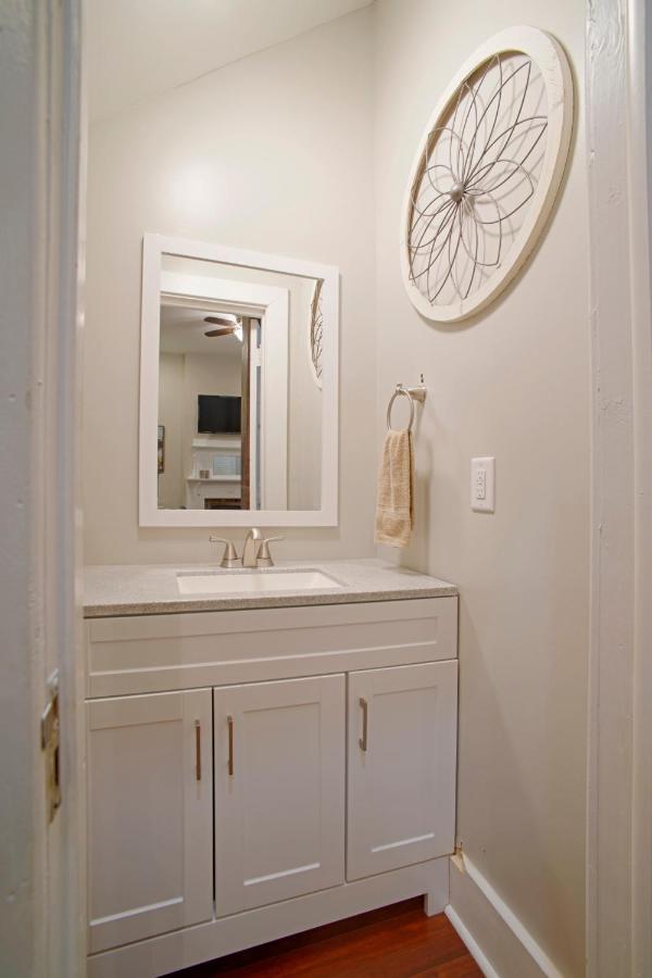 4 Bedroom Beauty In Historic Building Holiday home *