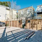 Huge 5 Bed, 5 Bath In Historic Downtown Savannah