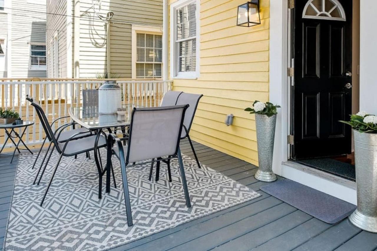 111 Waldburg Street Beautifully Renovated Historic 5 Bedroom 5 Bath * Savannah