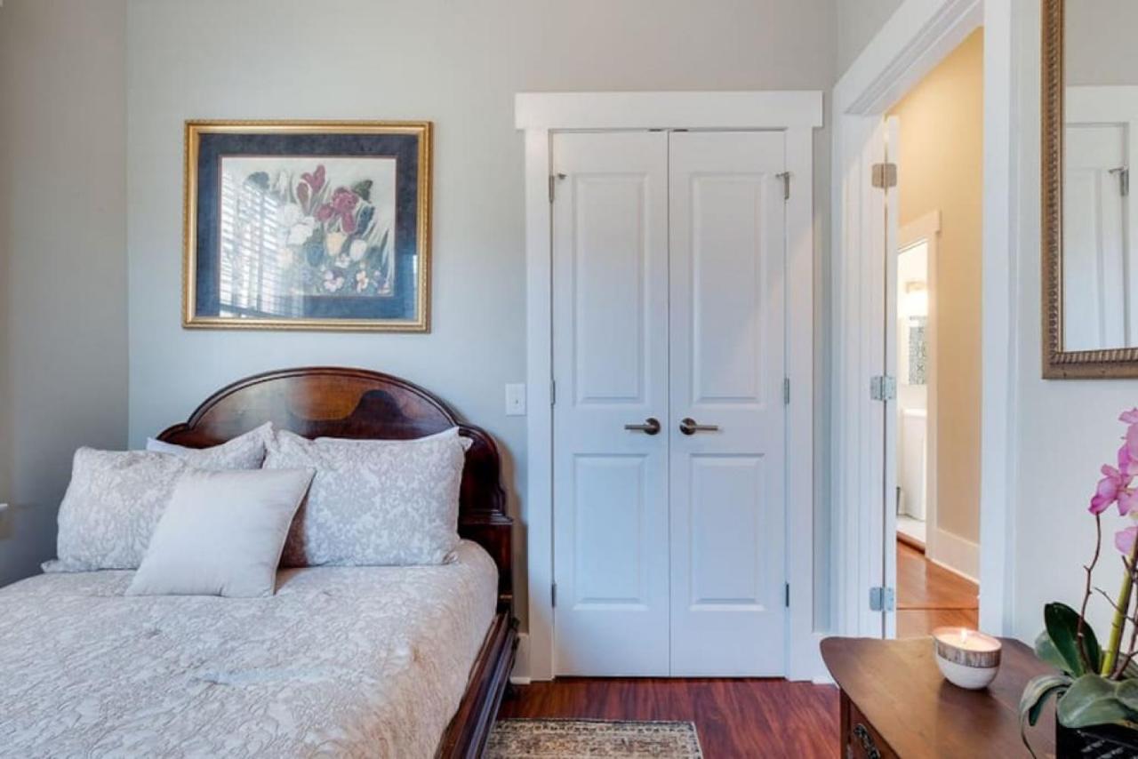 Bed & Breakfast 111 Waldburg Street Beautifully Renovated Historic 5 Bedroom 5 Bath
