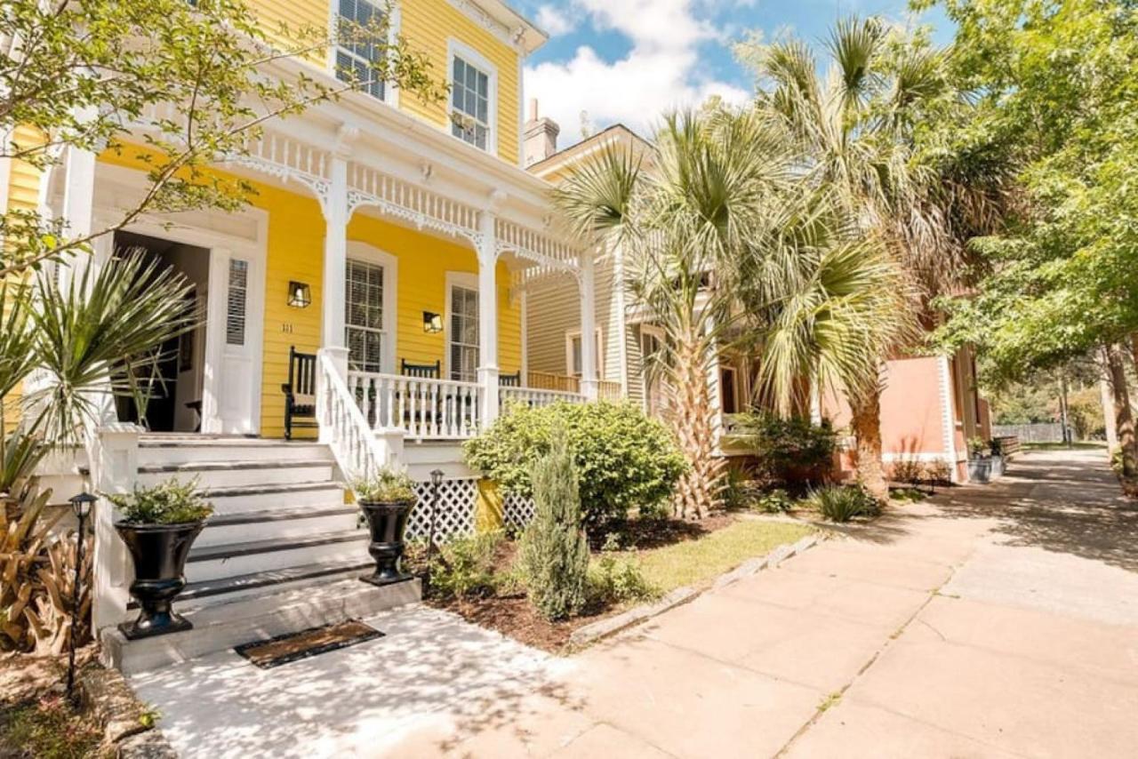 111 Waldburg Street Beautifully Renovated Historic 5 Bedroom 5 Bath * Savannah