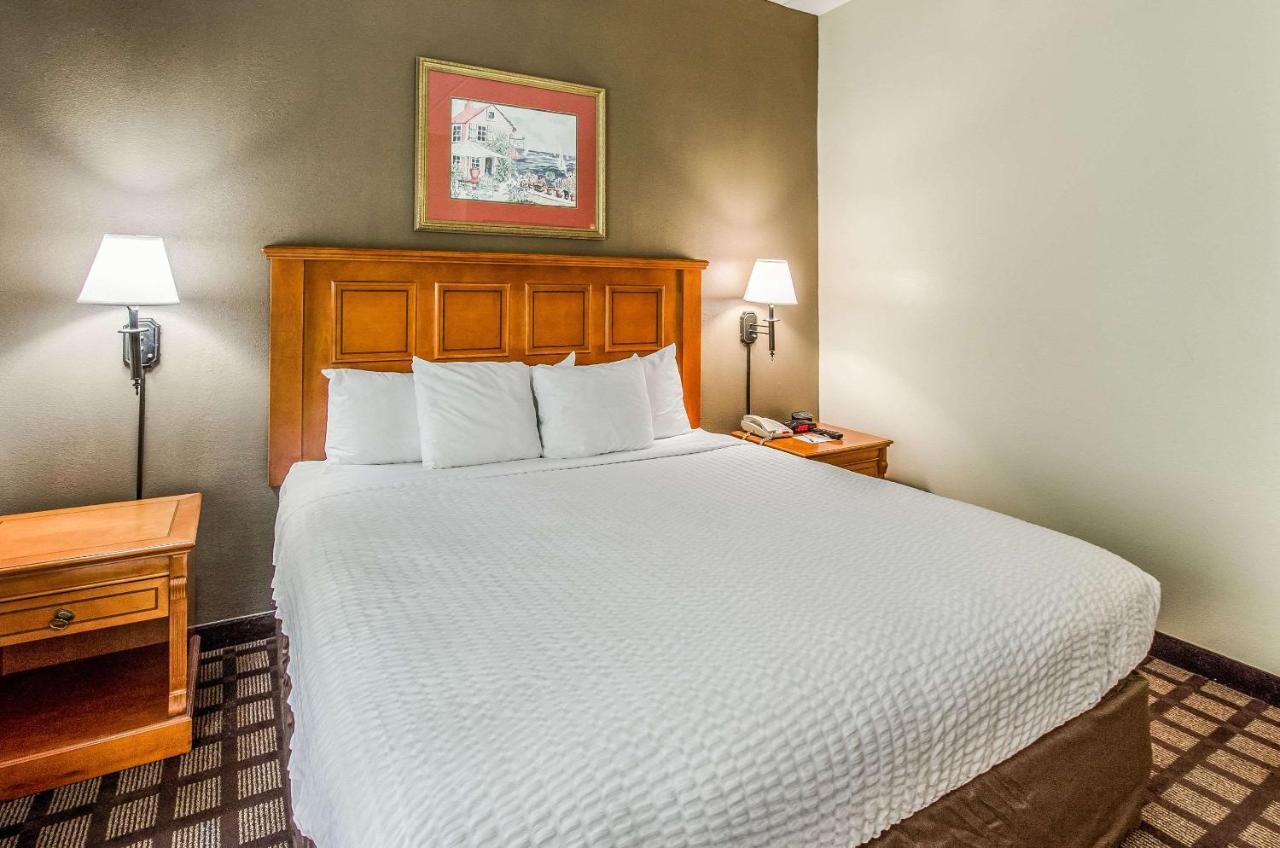 Hotel Gateway &