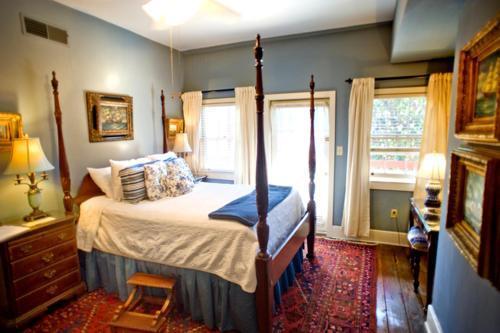 Savannah Bed & Breakfast Inn Bed & Breakfast