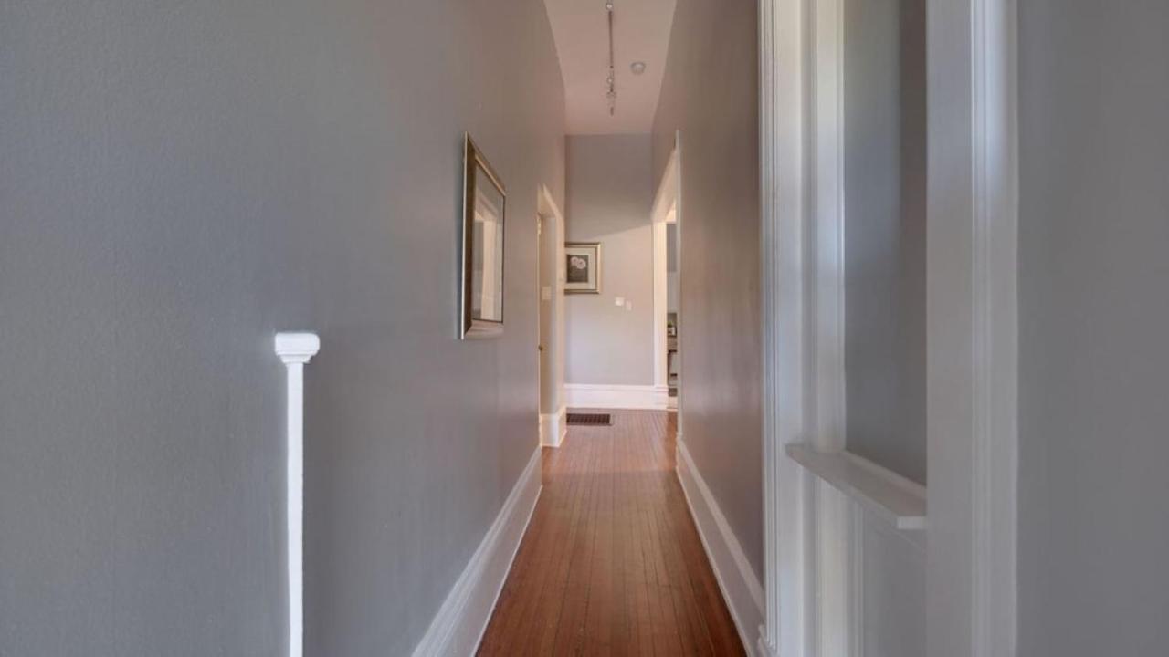 Elegant 2 Bed Directly On Forsyth Park Apartment *