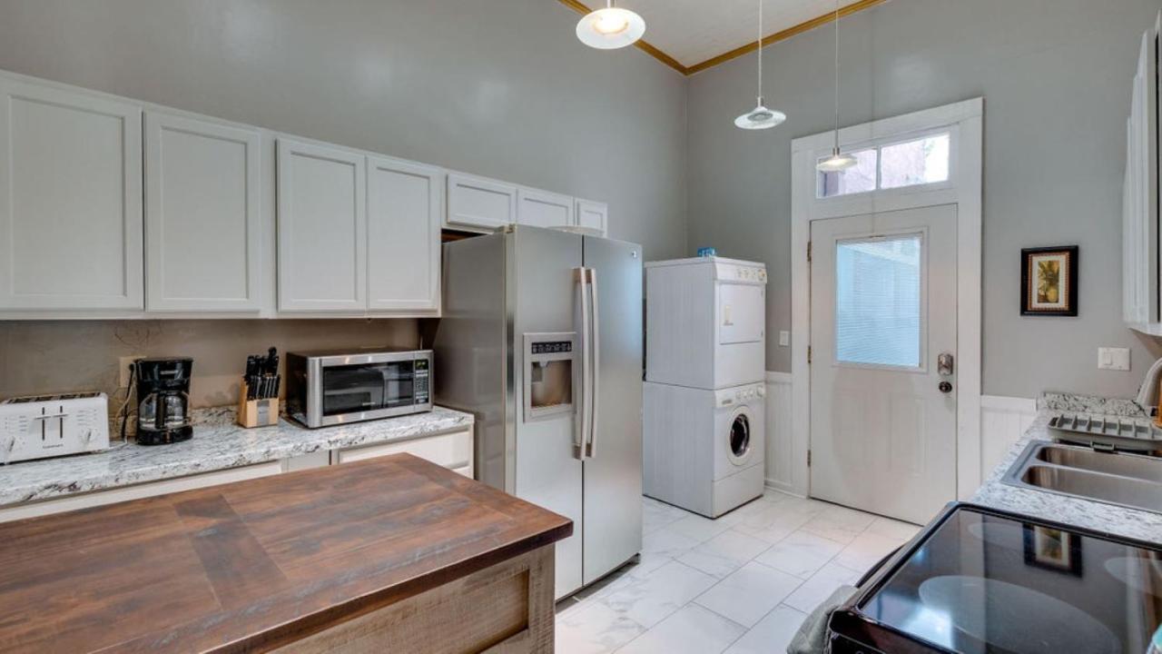 Apartment Elegant 2 Bed Directly On Forsyth Park *