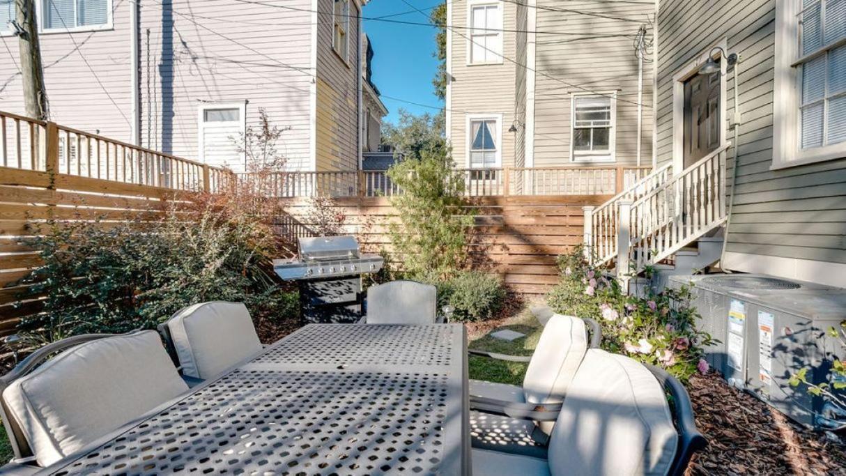 Huge 5 Bed, 5 Bath In Historic Downtown * Savannah