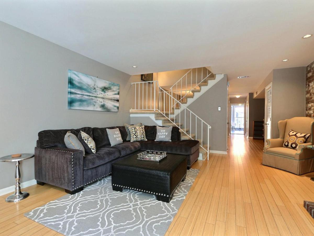 Pickett's Place Apartment *