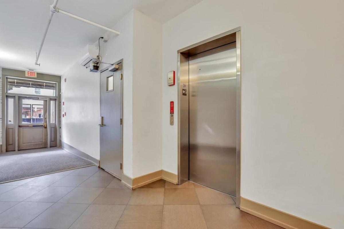 Knockout Loft- Near Plant Riverside *