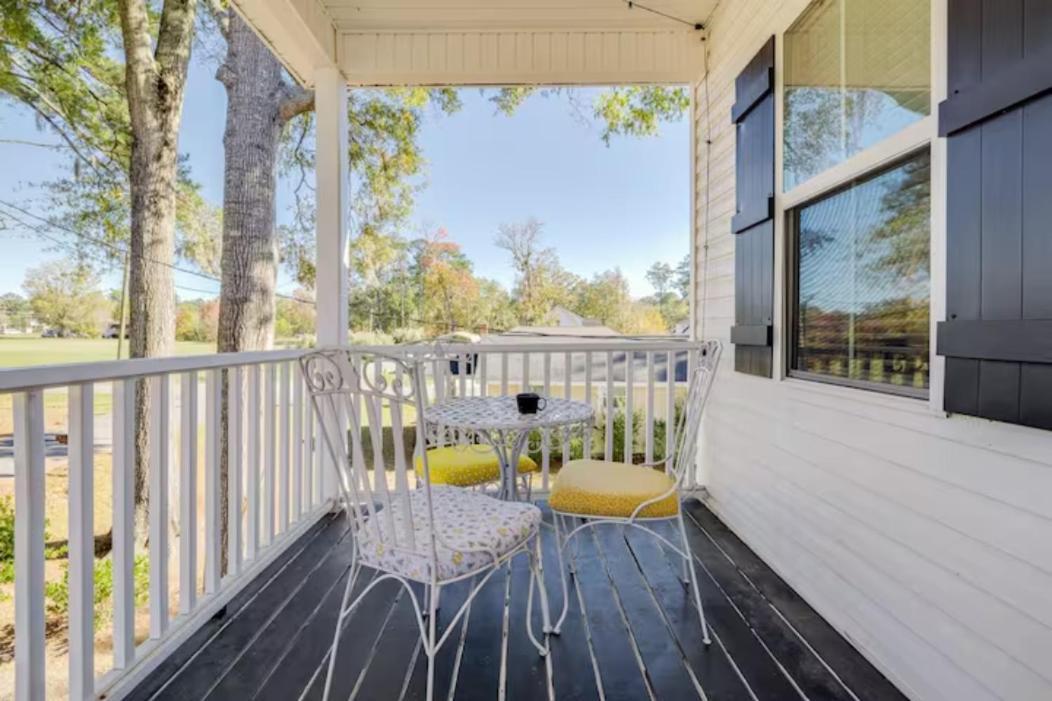 Honey, I'm Near - Seen On Hgtv