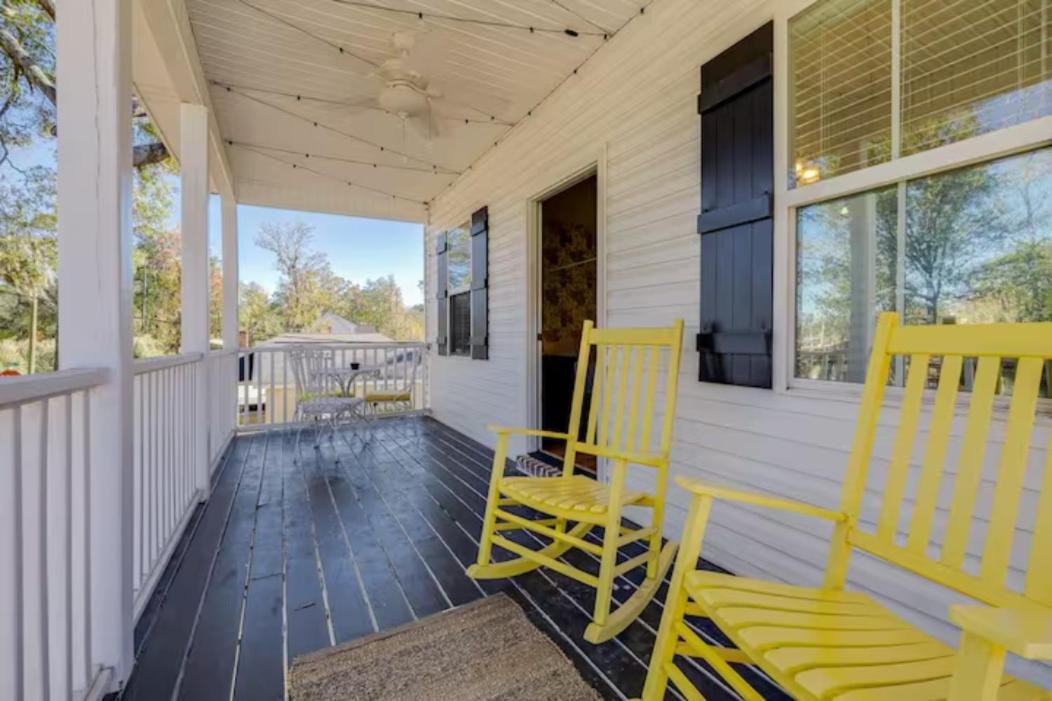 Honey, I'm Near - Seen On Hgtv * Savannah