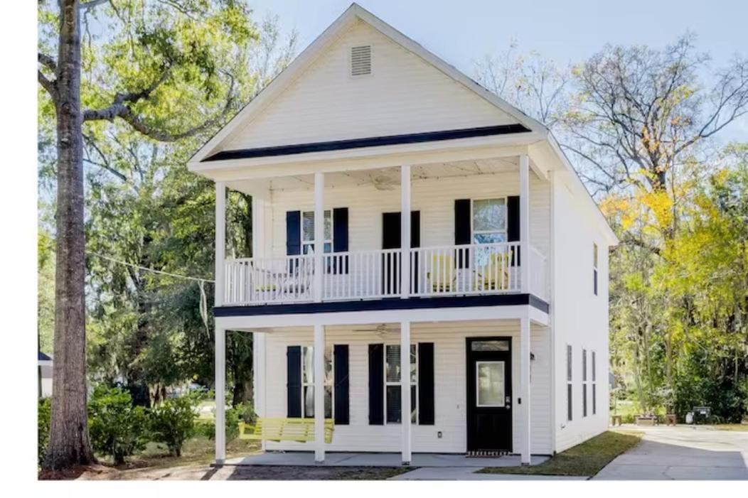 Honey, I'm Near - Seen On Hgtv *